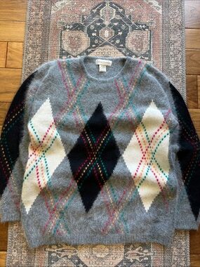 Vtg CasualCorner Angora blend argyle sweater. Sz small